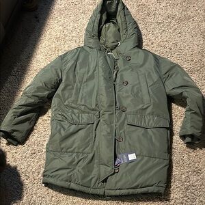 Green Hooded Puffer Jacket